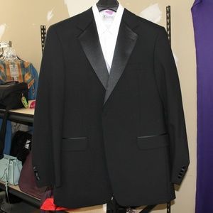 Stafford Suit with Shirt, Vest, and Tie